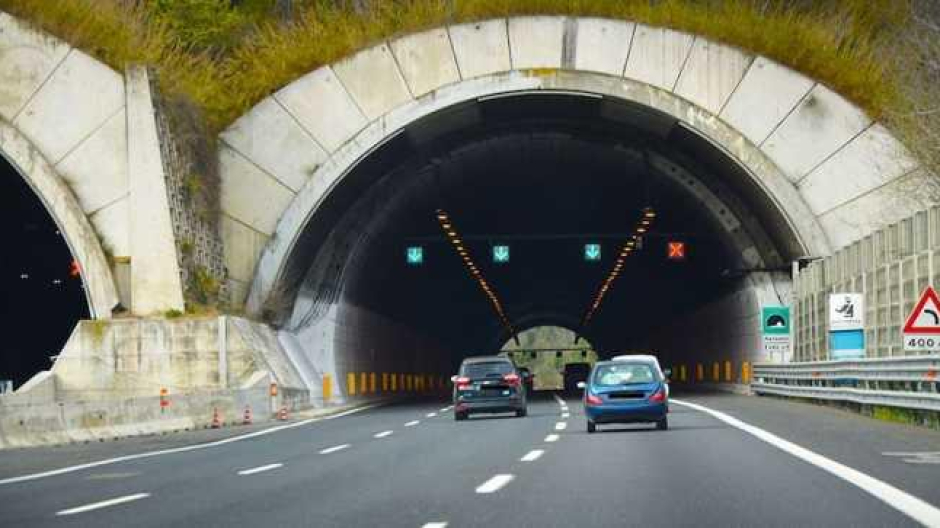 D08, manutenzione nelle gallerie: chiusure tra Sesto Calende e Castelletto